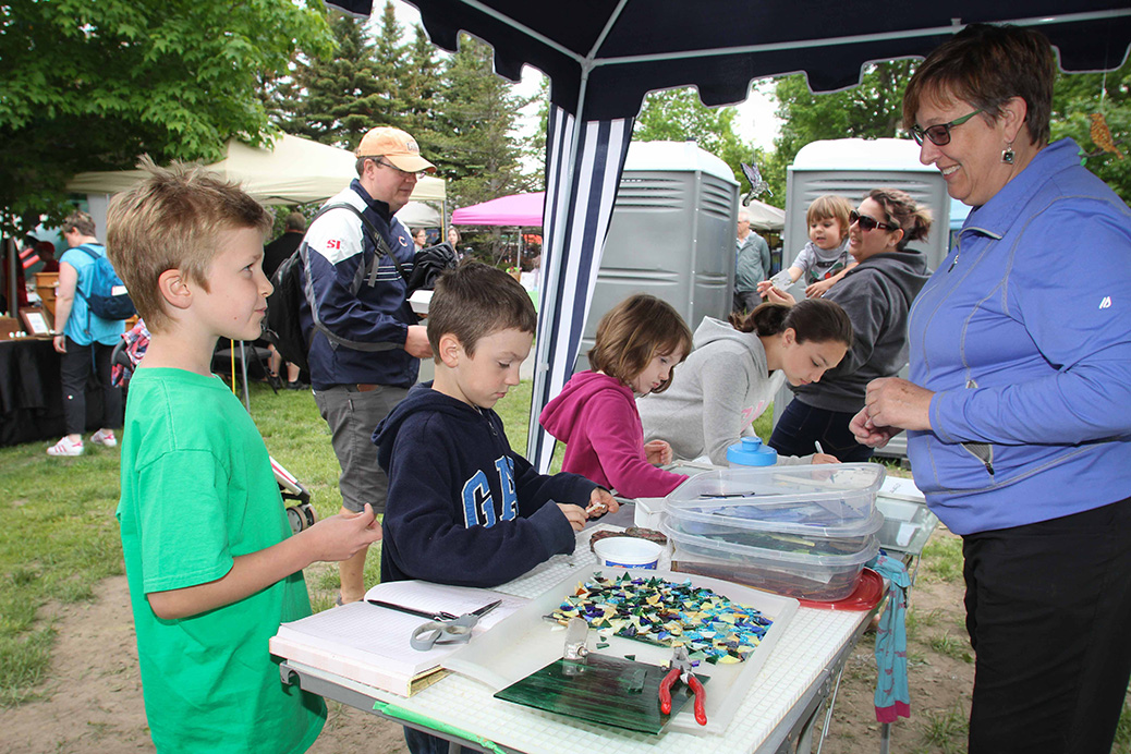 Arts in the Park 2017. Photo by Barry Gray.