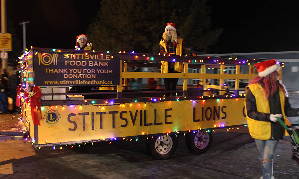 Stittsville Parade of Lights 2016. Photo by Barry Gray