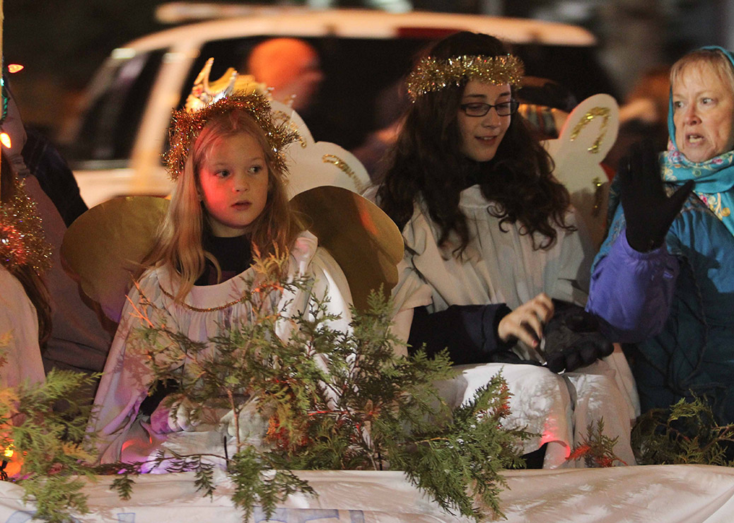 Stittsville Parade of Lights 2016. Photo by Barry Gray