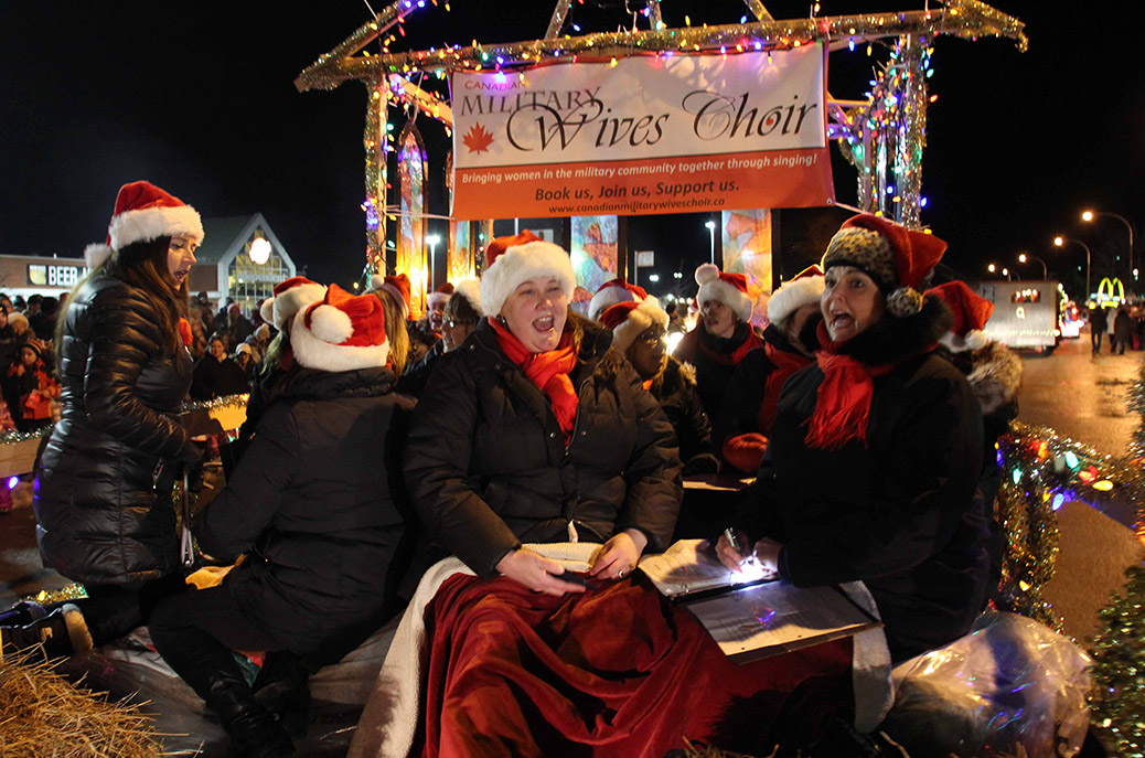Stittsville Parade of Lights 2016. Photo by Barry Gray