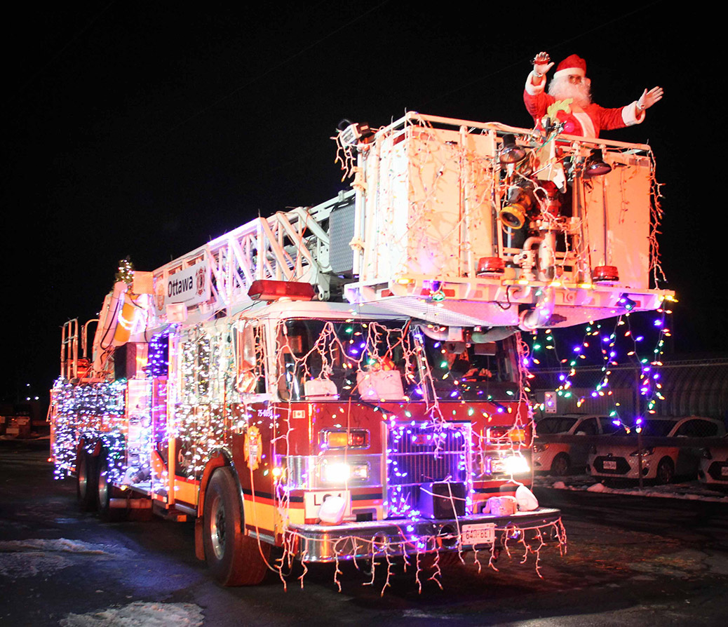 Stittsville Parade of Lights 2016. Photo by Barry Gray