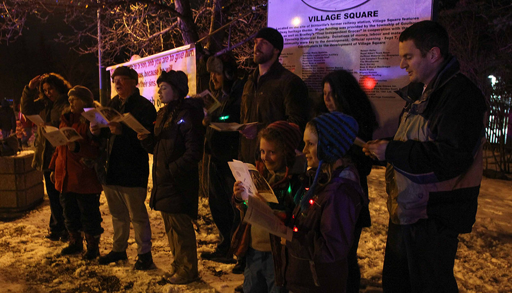 Stittsville Parade of Lights 2016. Photo by Barry Gray