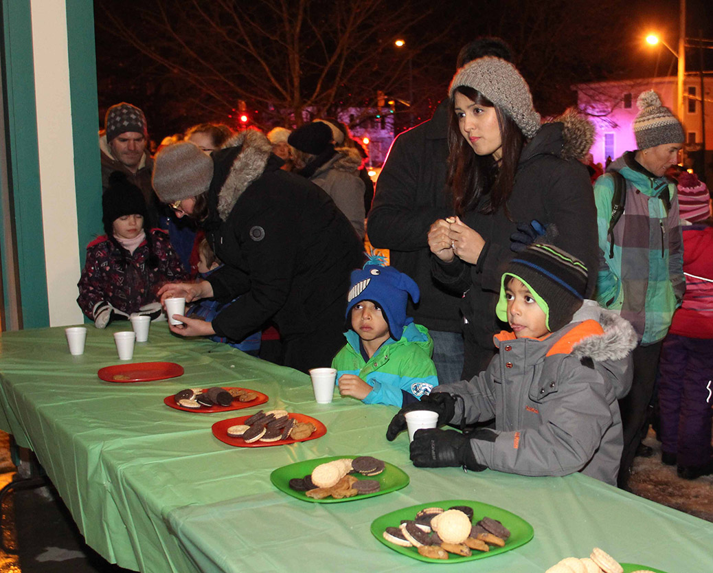 Stittsville Parade of Lights 2016. Photo by Barry Gray