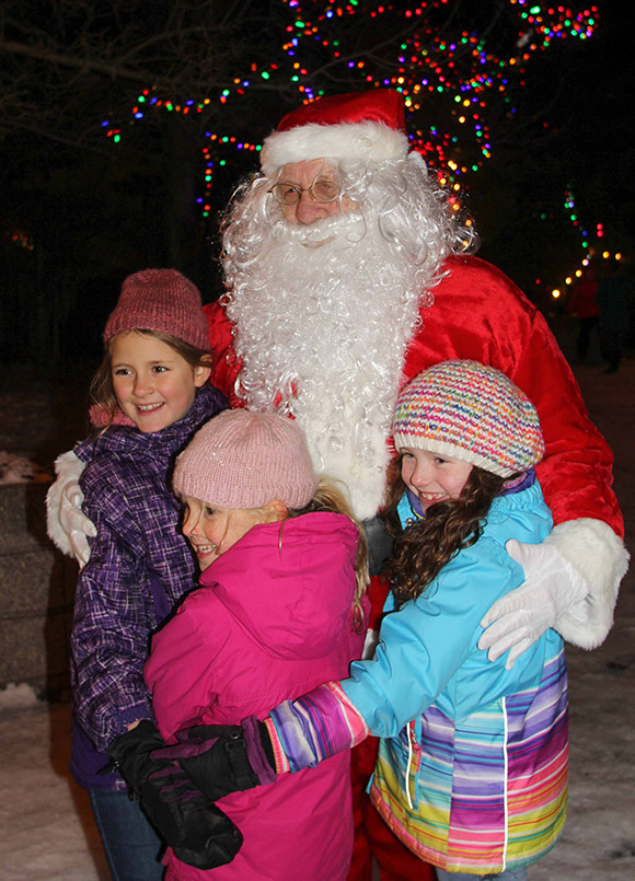 Stittsville Parade of Lights 2016. Photo by Barry Gray