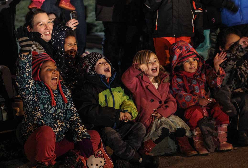STITTSVILLE, ON. November 28. 2015. Kids reaction to Sanata at the Parade of Lights. Barry Gray (For StittsvilleCentral).