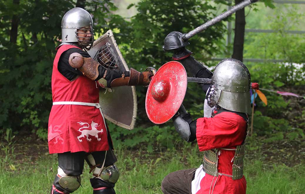 Photo by Barry Gray.