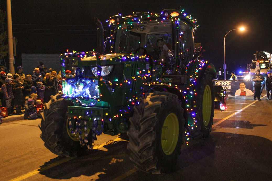 Stittsville Parade of Lights 2017. Photo by Barry Gray