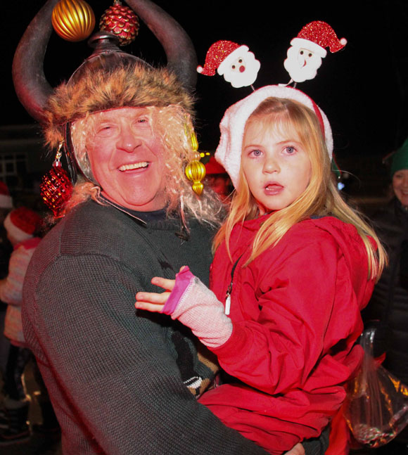 Stittsville Parade of Lights 2017. Photo by Barry Gray