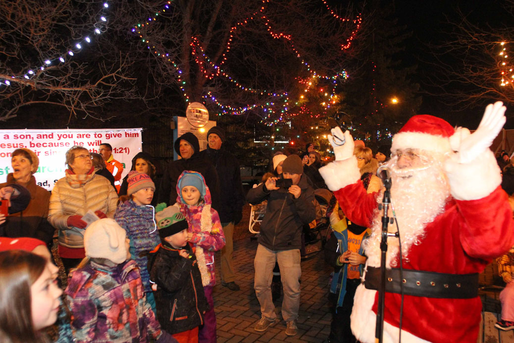 Stittsville Parade of Lights 2017. Photo by Barry Gray