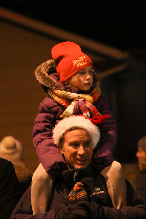 Stittsville Parade of Lights 2017. Photo by Barry Gray