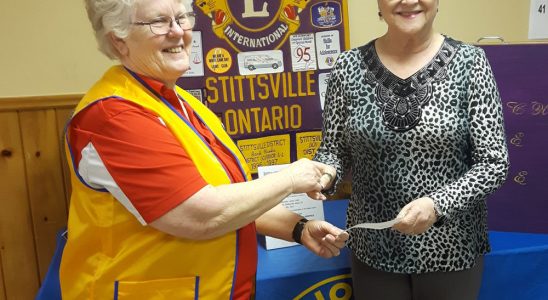 Beth Lewis with Week 4 winner Joan Palmer.