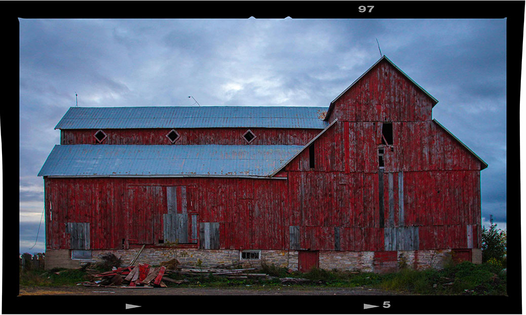 Bradley-Craig Barn, October 2015. Photo by Barry Gray.