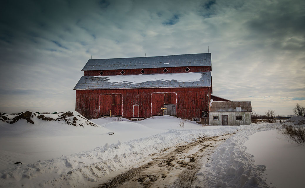 Barry Gray photo: "One last barn photo before the snow melts."
