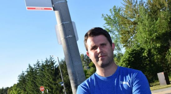 Cameron Scobie at a 262 stop in Stittsville.