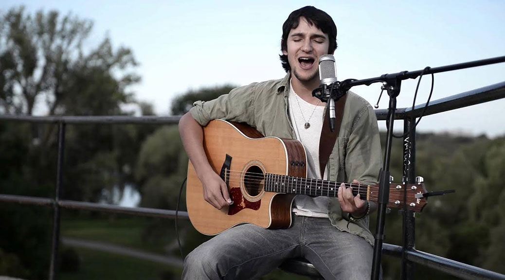 David daCosta is a singer/songwriter based in Ottawa