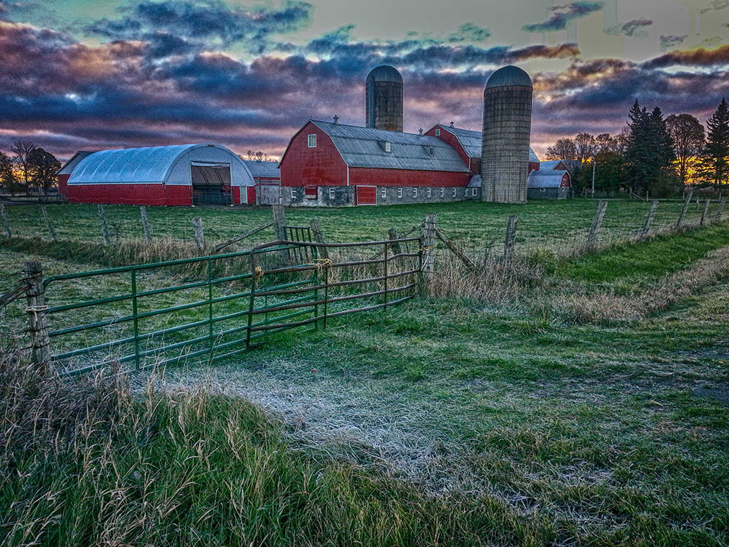 "This is a shot this morning of that wonderful farm outside Stittsville on the way to Richmond on Huntley Road." Photo by Barry Gray.