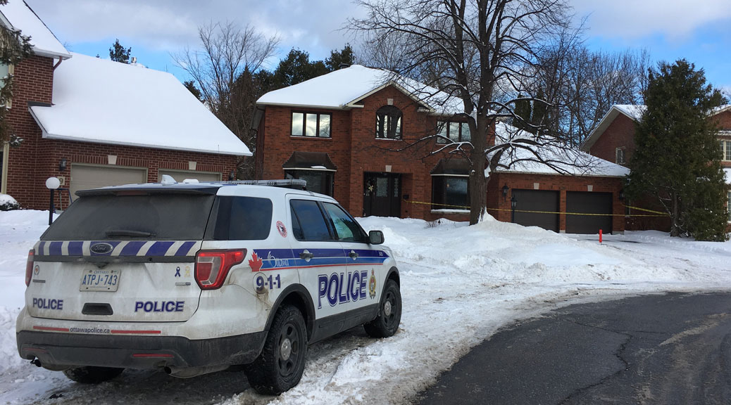 Police respond to an incident on Buttonwood Trail. Photo by Mike Carroccetto.